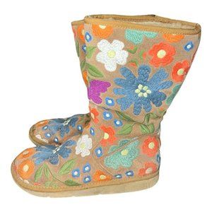 UGG Limited Edition Rare Wahine Floral Embroidered Shearling Boots Chestnut Sz 8